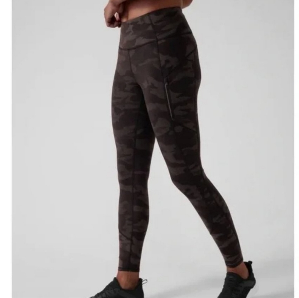 Athleta Rainier reflective tight